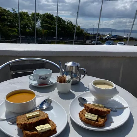 An Cruiscin Lan Ξενοδοχείο