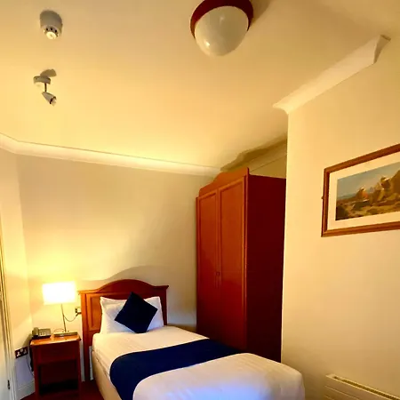 An Cruiscin Lan Otel 2*