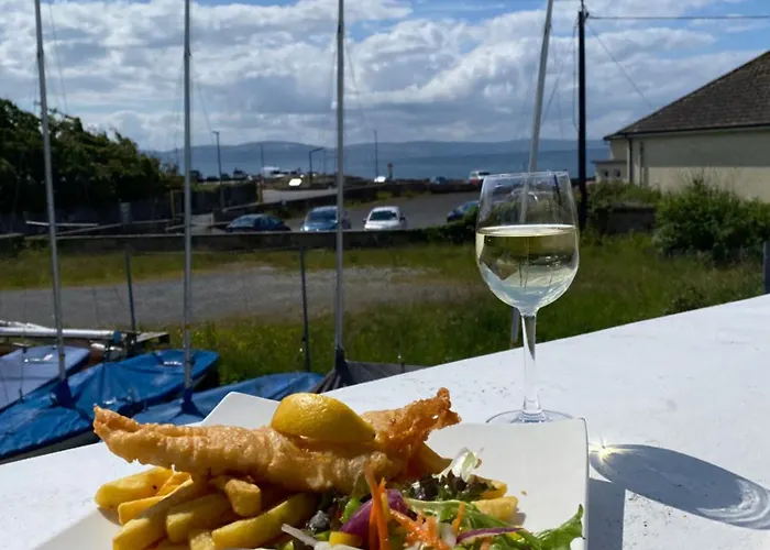 An Cruiscin Lan מלון 2*