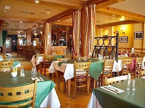 An Cruiscin Lan מלון ספידל